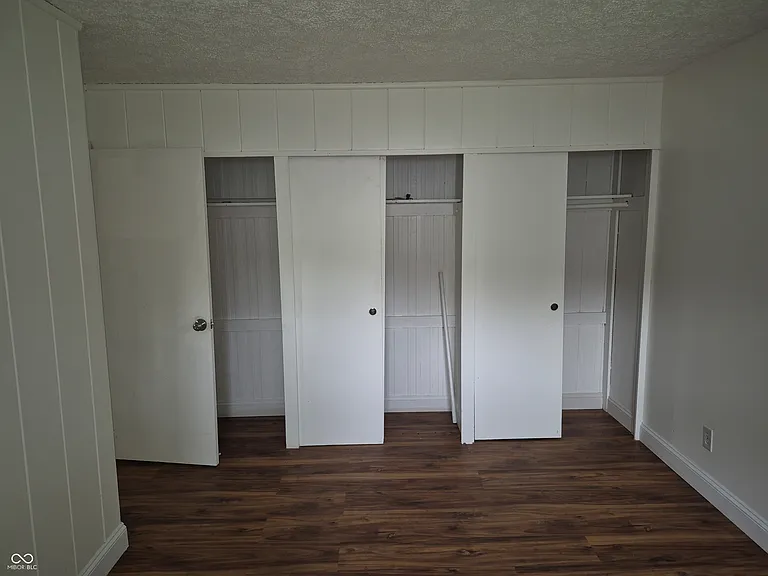 2725 Kristen Dr W — Photo 15