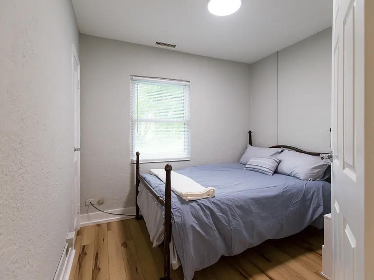 1601 Monticello Rd — Photo 27