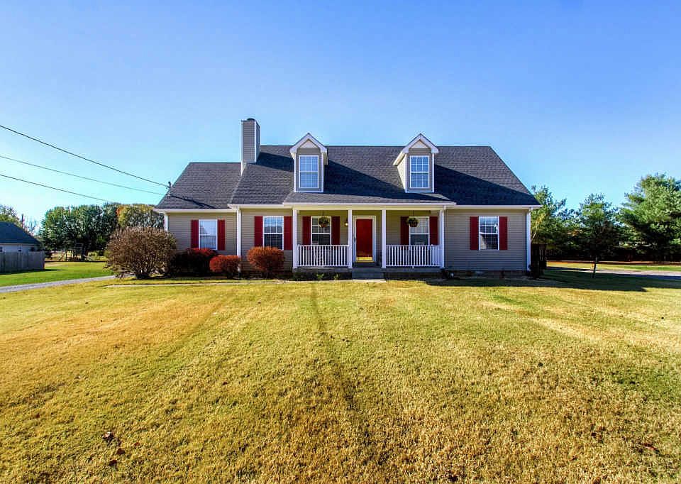 1st image of 5914 Crab Apple Ln
