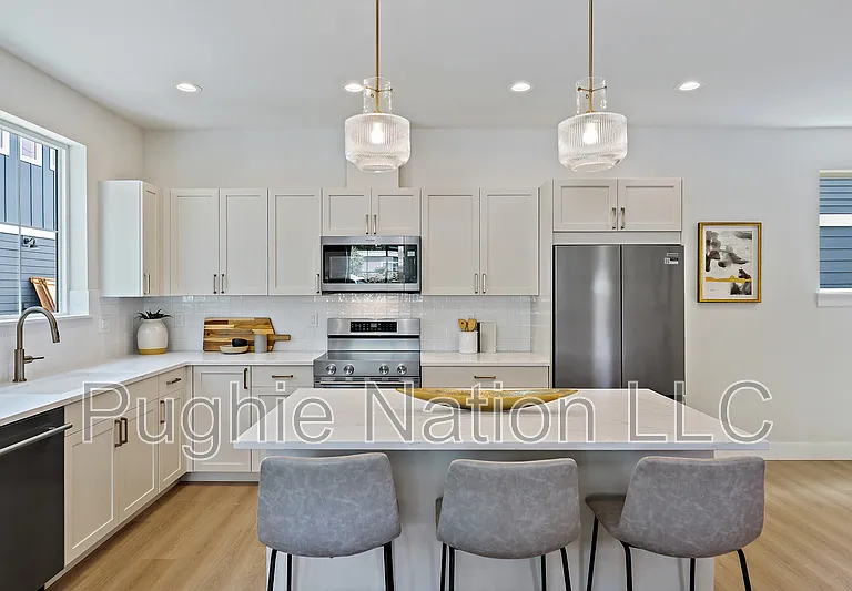 4142B 3rd Ave NW — Photo 4