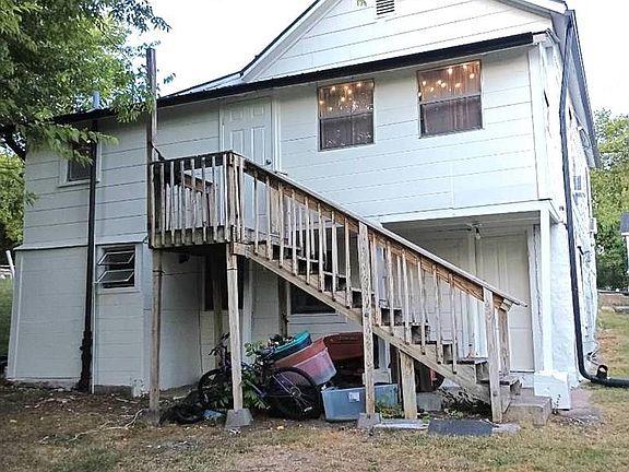 4th image of 313 Rhodenizer St
