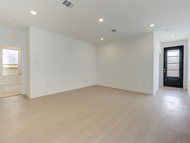 1047 Blue Stone Dr — Photo 11