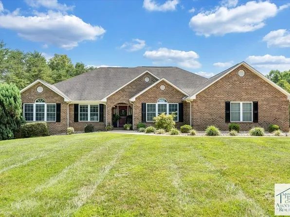 320 Chatmoss Crossing Way, Axton, VA 24054