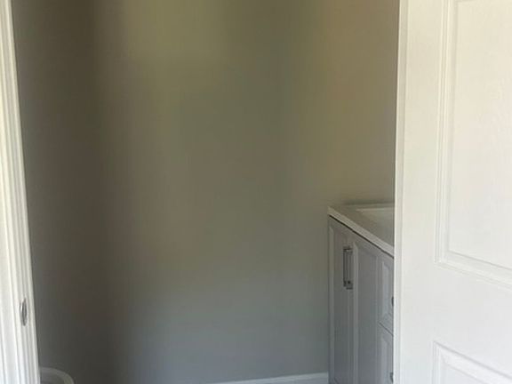 5th image of 101 Jefferson St #101