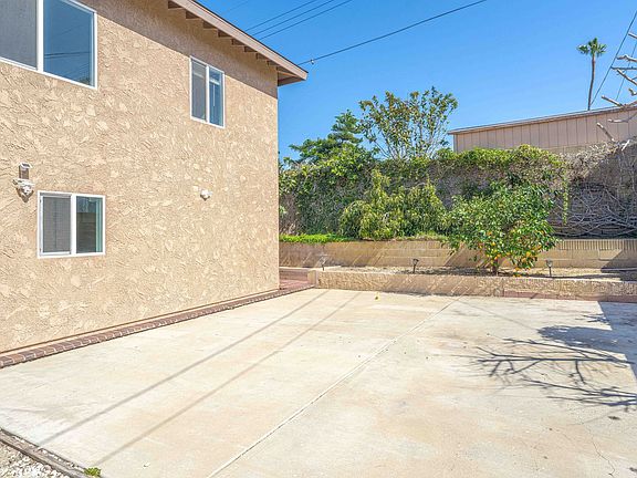 4th image of 136 N Tiana Ln #B