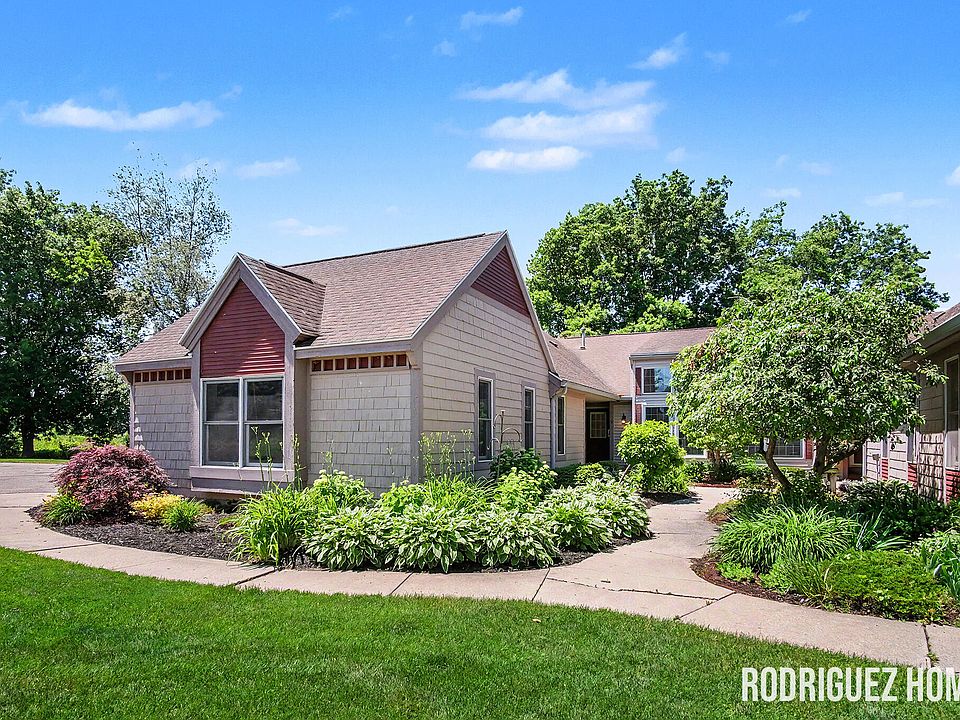 1st image of 3393 English Hills Dr NW