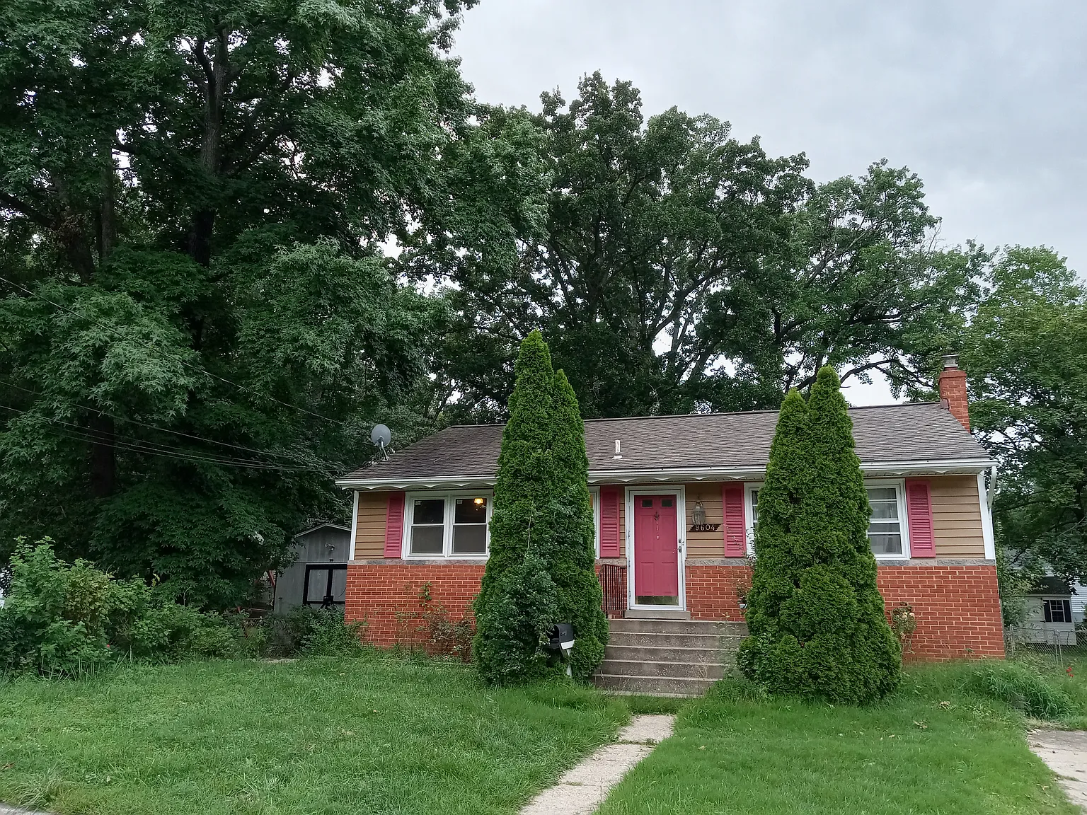 5 bed, 1008 sqft, $3,000 — Photo 1
