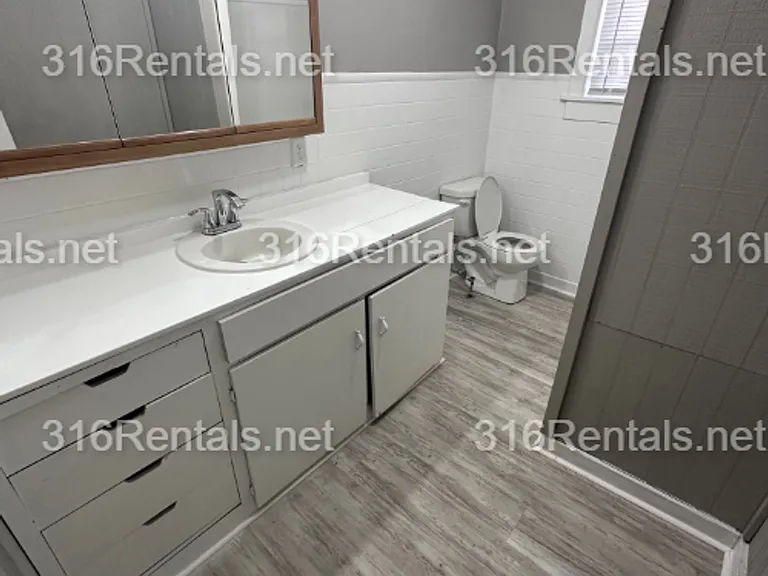 6155 S Hydraulic St — Photo 9
