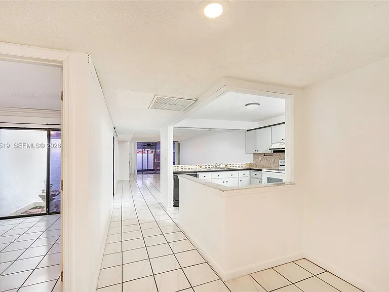 1220 SW 131st Place Cir W #1220 — Photo 10