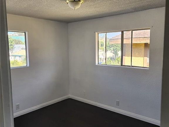 3rd image of 4122 Floral Dr