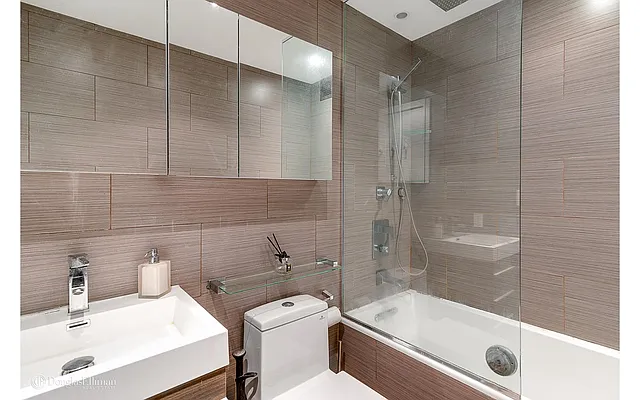 Rented by Douglas Elliman | media 23