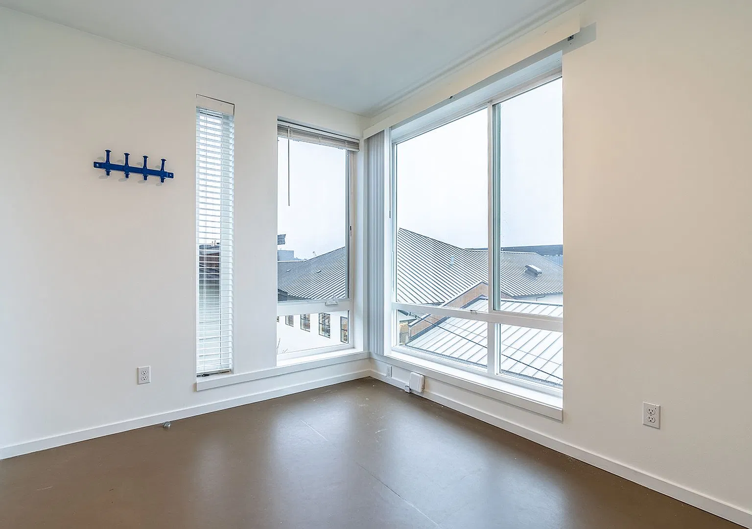 Cozy & Modern Studios Set in the Heart of the Historic Ballard Neighborhood — Photo 4
