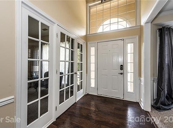 4th image of 6249 Bells Mill Dr