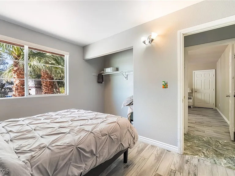 724 N Fogg St — Photo 31