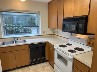 903 Crestview Ln #A, Mount Vernon, WA 98273