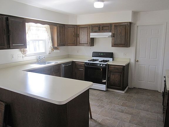 Spacious Kitchen