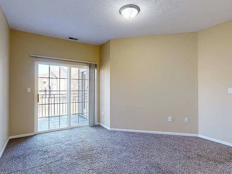 Ridge Pointe Villas — Photo 78