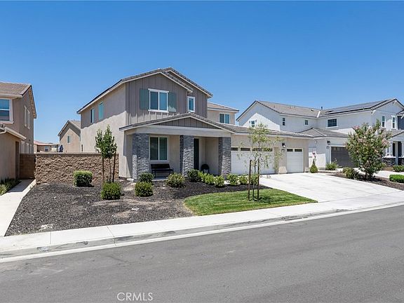 4th image of 2388 Crater Ave