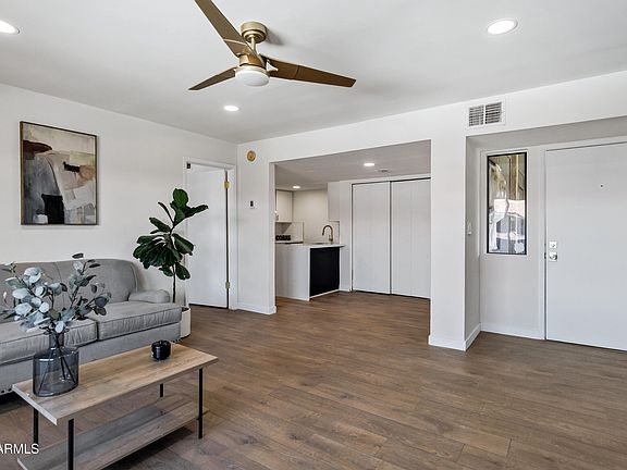5th image of 1730 W EMELITA Avenue #2102
