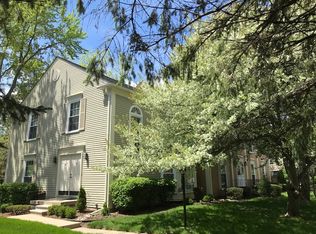 1353 Autumn Ln #1, Rochester Hills, MI 48306