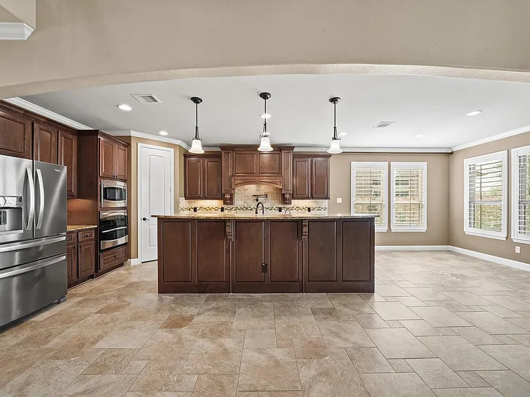 28223 Red Shady Oaks Dr — Photo 7