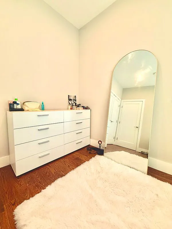 3 bed, 2.0 bath, 1695 sqft, $1,175 — Photo 2