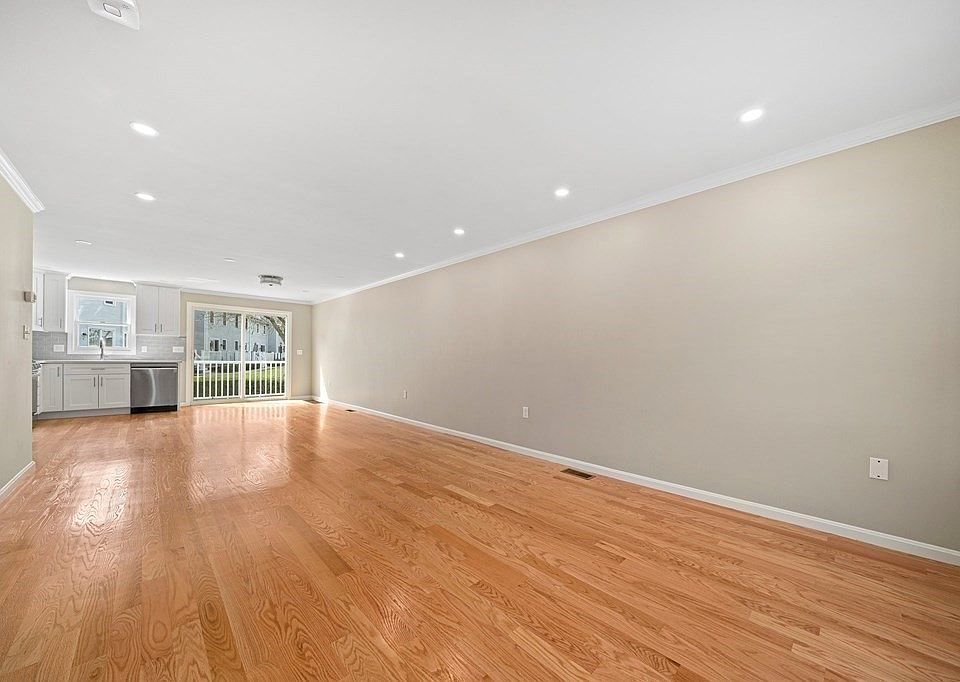 83 Grew Ave Roslindale, MA, 02131 Apartments for Rent Zillow