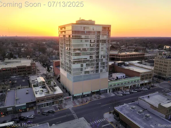 432 S Washington Ave Unit 1402, Royal Oak, MI 48067