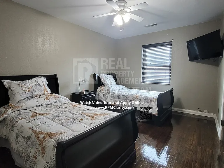 Kenwood Blvd 2458 Toledo — Photo 16