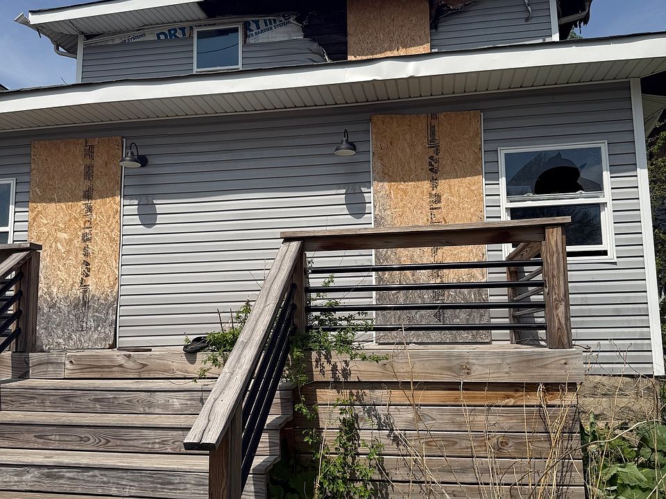 1st image of 2938 E Michigan St