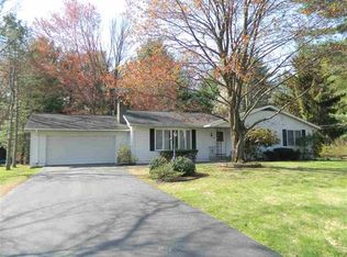 12 Bellwood Ln, Castleton, NY 12033