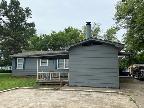 5th image of 701 W Caddo Ave