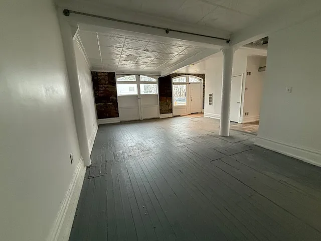 2106 Wilson Ave — Photo 4