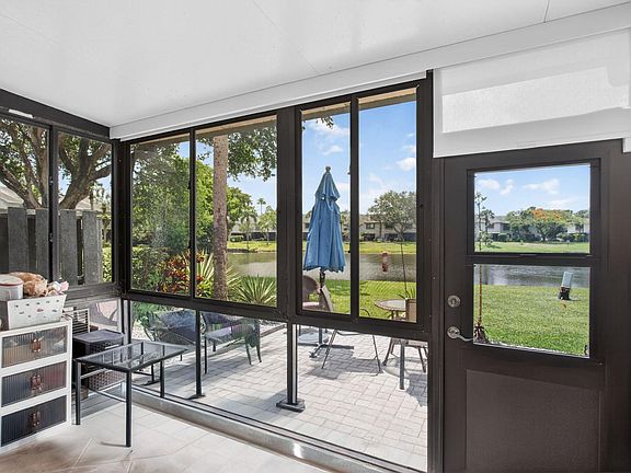4th image of 3327 Carambola Circle S