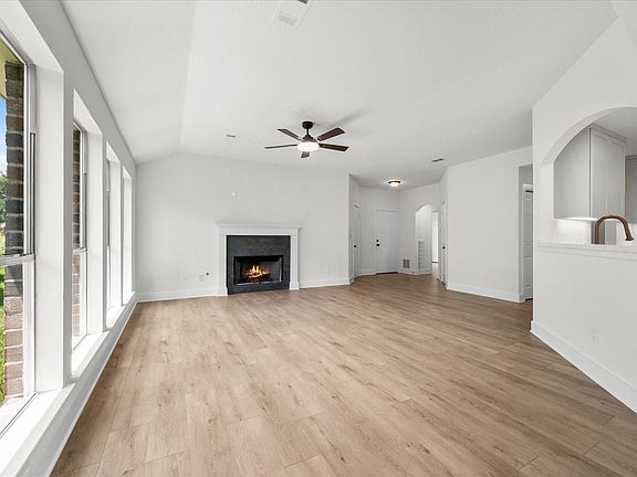 4th image of 3119 Shady Ridge Trl