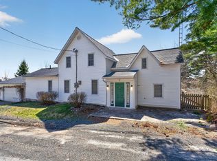 1 Pond St, Rideau Lakes, ON K0G 1X0