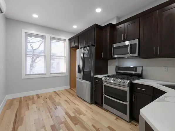 4619 Cottage Avenue image 9 of 15