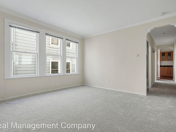 4th image of 1657 Grant Ave