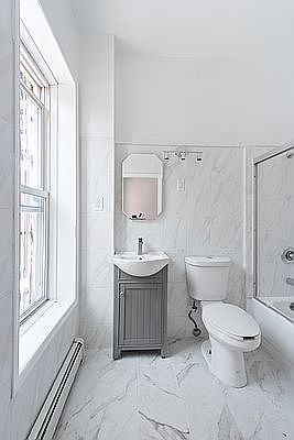 4th image of 840 Herkimer St #2