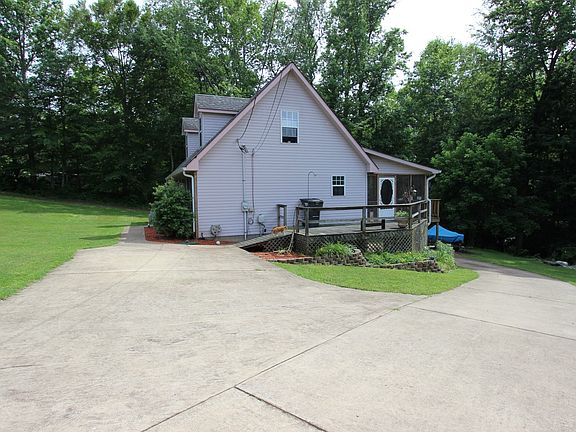3rd image of 116 Dogwood Dr