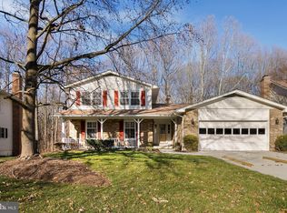 7009 Veering Ln, Burke, VA 22015