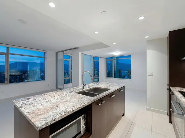 1028 Barclay St #3406, Vancouver, BC V6E 0B1