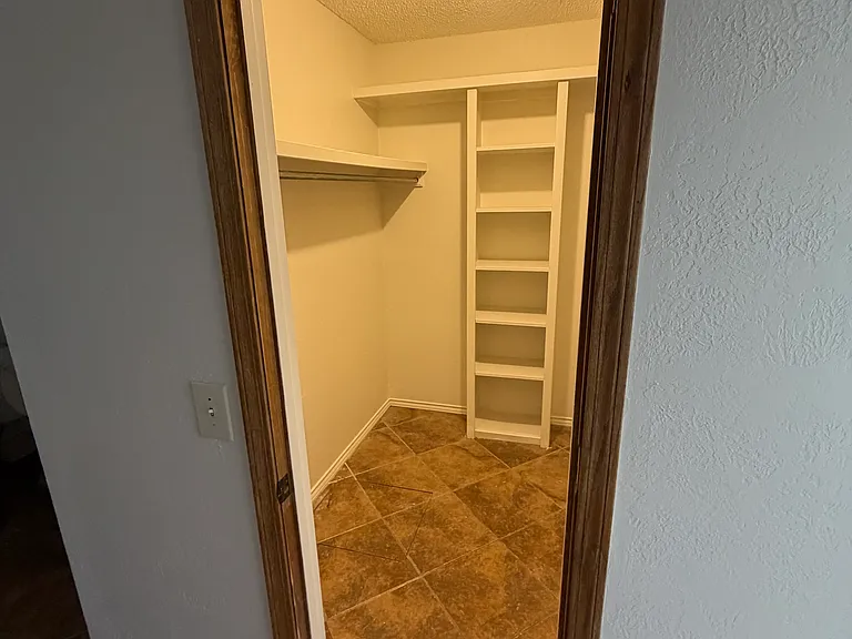 6808 Foothill Dr — Photo 6