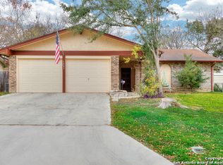 7905 Oak Forest Dr, Live Oak, TX 78233