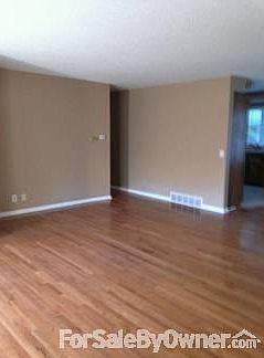 Living Room (west wall)