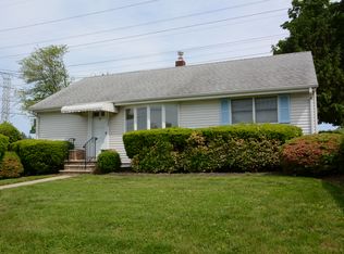 120 Oak Ridge Rd, Clifton, NJ 07013