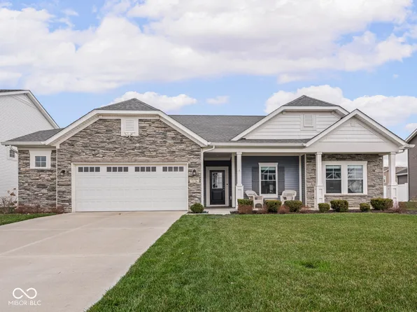 7176 Hart St, Cumberland, IN 46229