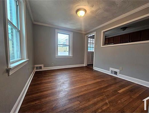 4th image of 5112 Levindale Rd