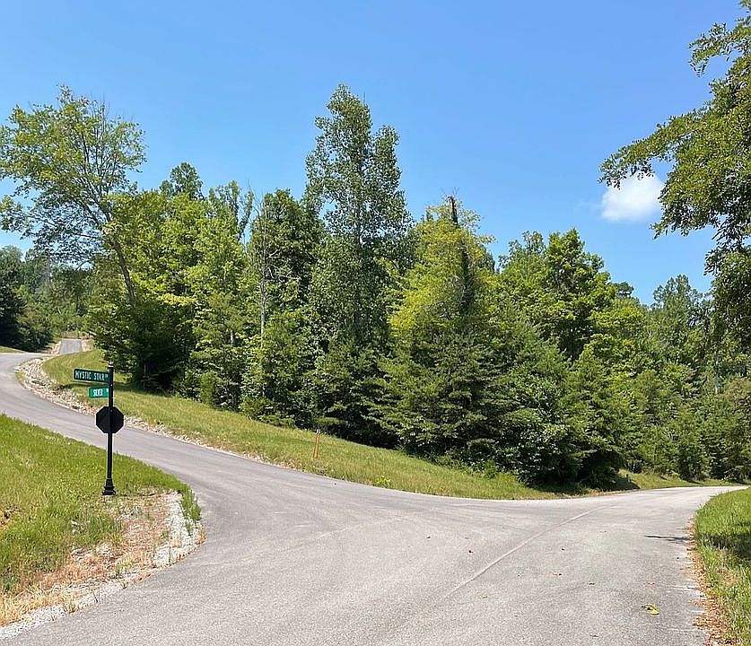 Corner Silver Trail/Mystic C