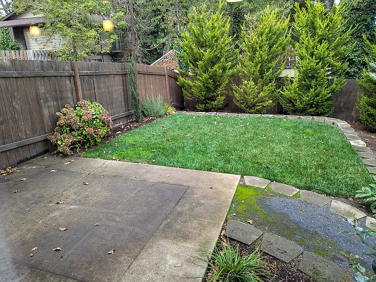 407 & 409 Madrona Ave SE — Photo 25